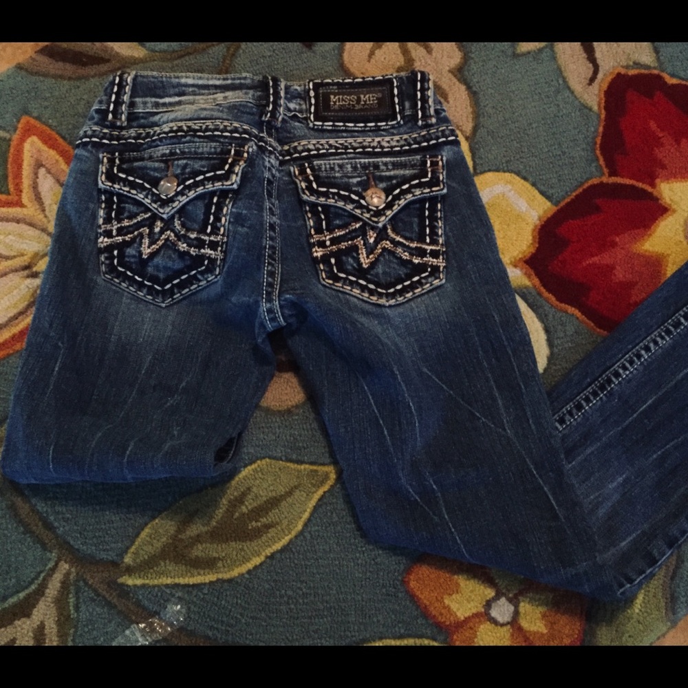 Miss Me Capri Jeans